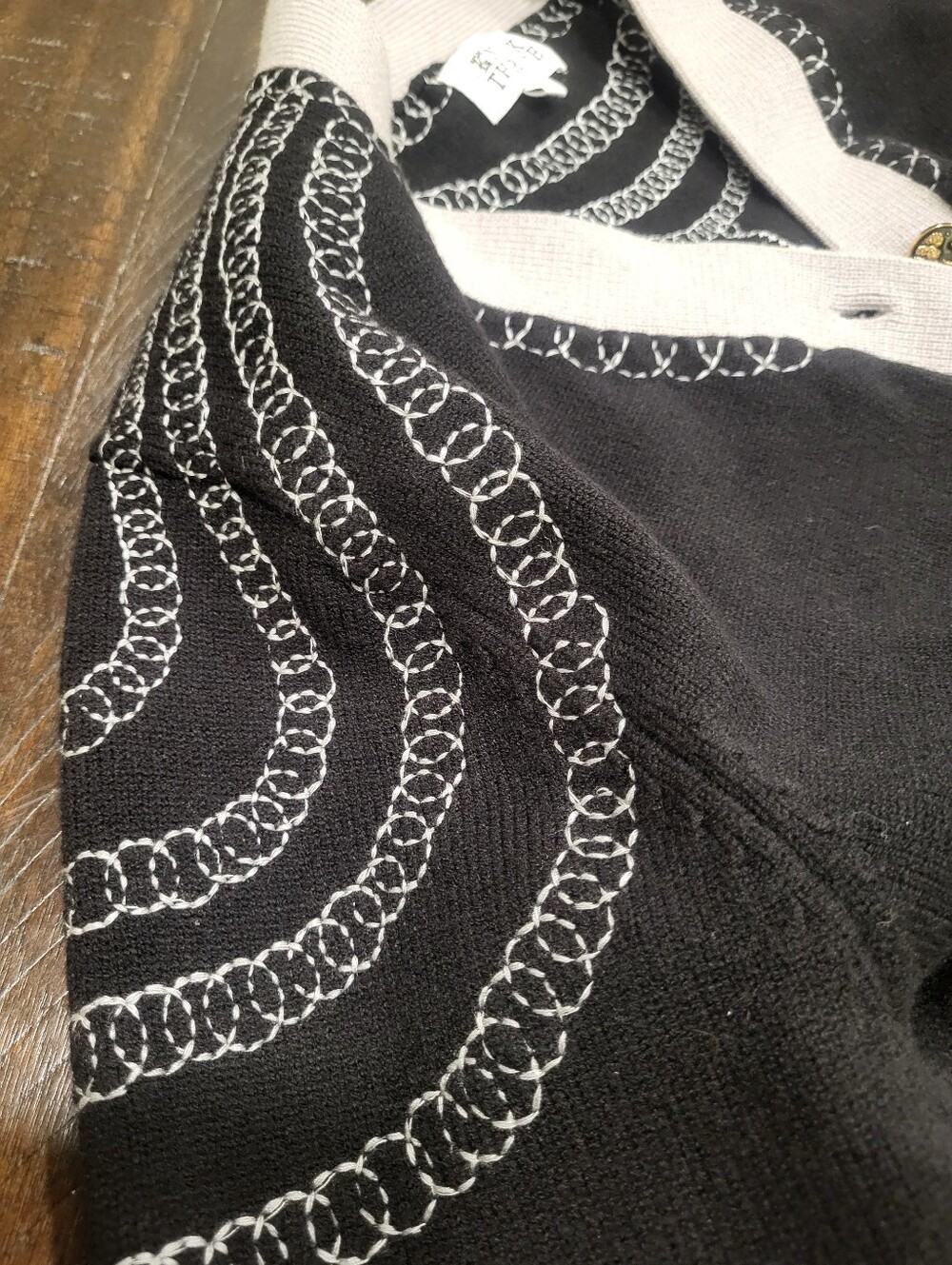 Knock Thrice - Knight in Cozy Armour Cardigan - The Raven Knight Size MEDIUM - Picture 10 of 12
